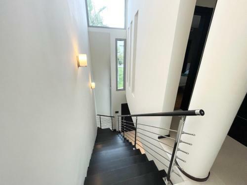 Modern Villa In Gated Complex Sierra Blanca Marbella