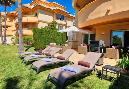 Fabulous Apartment In Elviria Hills