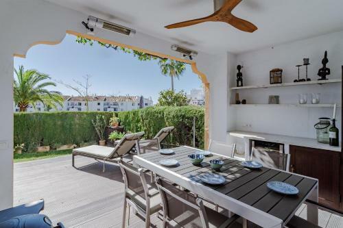 Cb- Cozy Refurbished Apartment, Perfect Location
