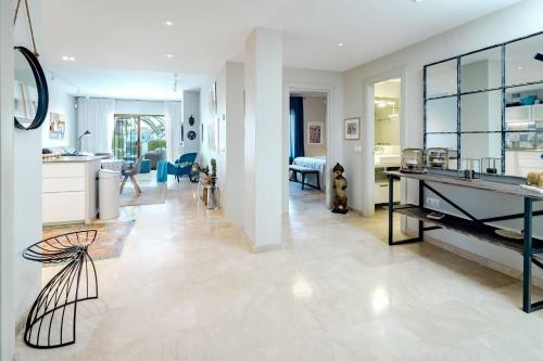Cb- Cozy Refurbished Apartment, Perfect Location
