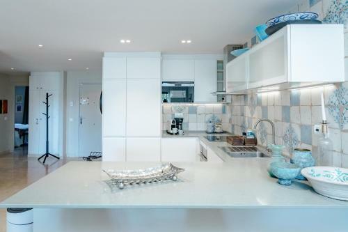Cb- Cozy Refurbished Apartment, Perfect Location