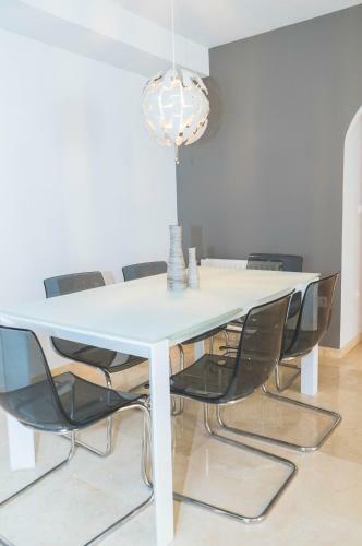 Moderno Apartamento En Guadalmina Golf - Marbella