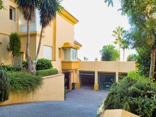 Apartamento Beachfront Penthouse Marbella, Rio Real Playa