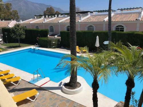 Aloha Apartamento Con Piscinas Y Parking