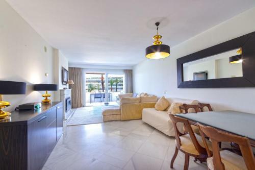 Apartamento Los Granados Puerto Banus