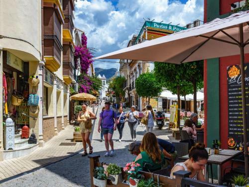 Apartment Marbella Real Gardens By Interhome