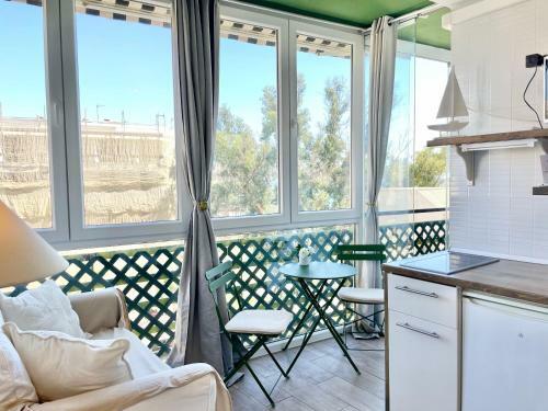 Apartamento Mediterraneo Studio Front Beach - Eaw Homes