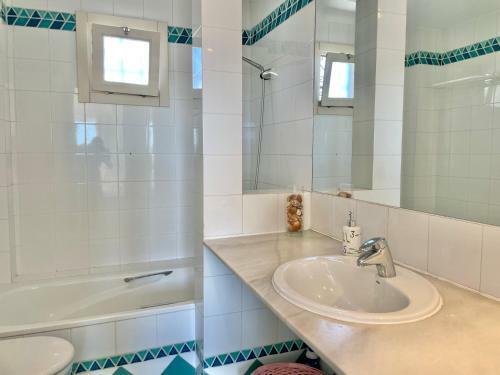 Villa Los Lirios - Eaw Homes