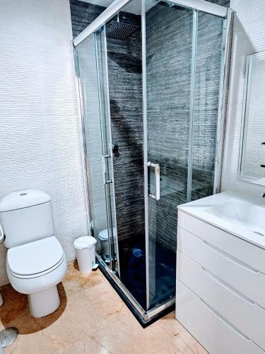 Apartamento Duquesa Suites- Superb Seaviews & Overlooking Pool