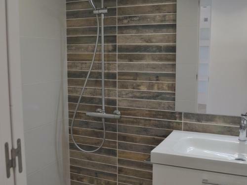Apartamento Reconnectar Garb� I