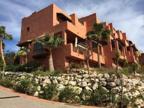 Luxurious Townhouse With Sea Views