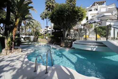 Apartamento Golden Beach Holiday Home With Jacuzzi