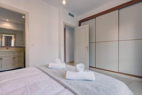Apartamento Stunning Duplex 5 Minutes From Puerto Ban�s