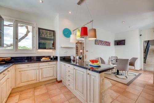 Apartamento Luxurious 7 Bdrm Frontline Golf Villa - Aloha Gardens