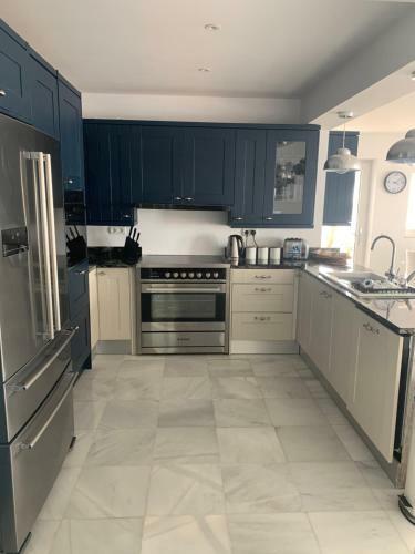 Luxury Villa Los Levitos- San Pedro, Marbella