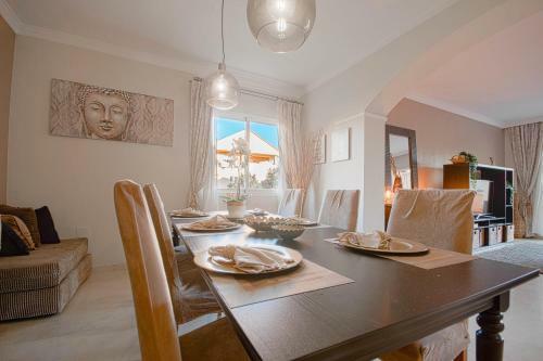 Apartamento Fabulous Property In Elviria, Marbella With 24h Security
