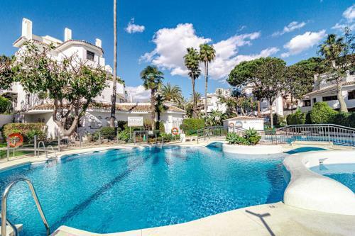Apartamento Gc - Spacious Flat In Golden Beach Marbella