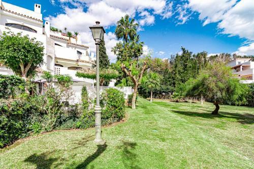 Apartamento Gc - Spacious Flat In Golden Beach Marbella