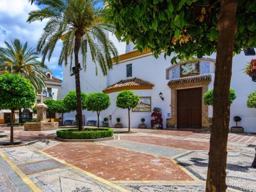 Apartment Caracas De Marbella By Interhome