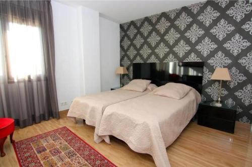Front Line Apartment In Platja De L'arenal