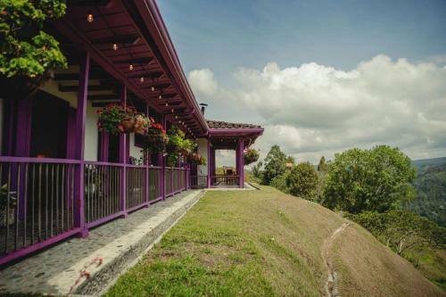 Hotel La Casa En Las Nubes