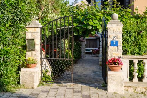 Apartments Beba