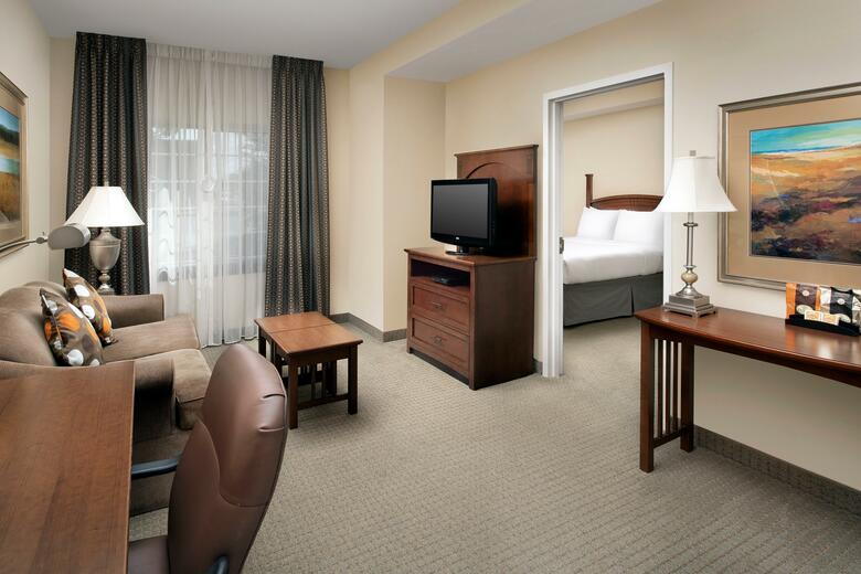 Hotel Staybridge Suites North Brunswick