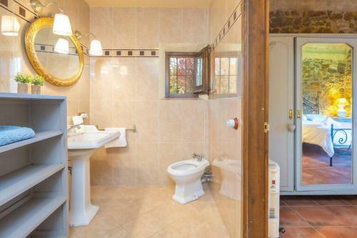 Mas�a Con Piscina En Costa Brava
