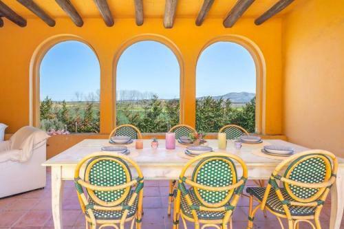 Mas�a Con Piscina En Costa Brava