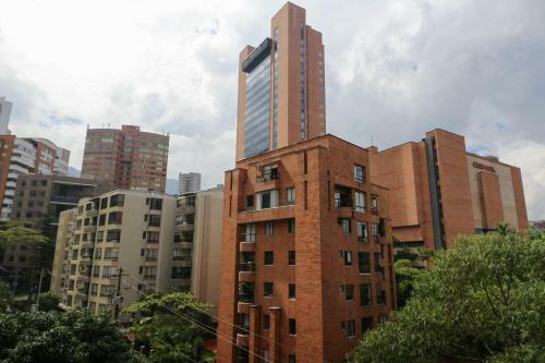 Lujoso Apartamento En El Poblado