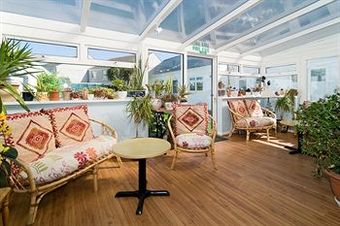 Hostal The Three Tees Hotel