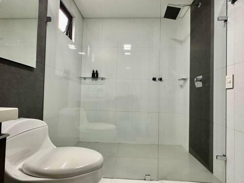 302 Spacious Apartment Nice View In El Poblado