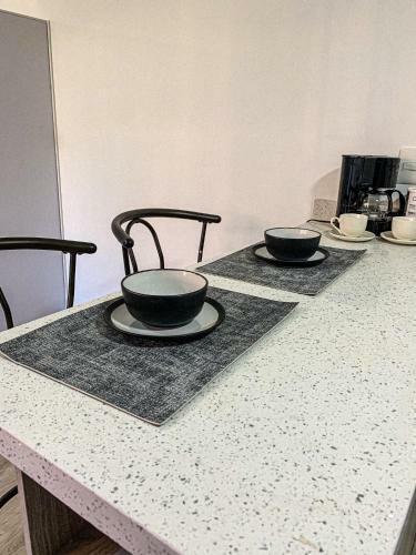 Apartamento Acogedor Y Central En Laureles