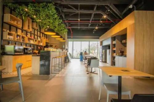 Apartamento Bright Studio Topfloor A/c, Poblado Coworking1412