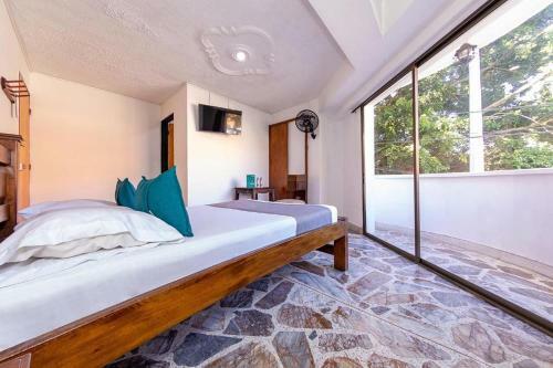 Hotel Balcones 70 Laureles