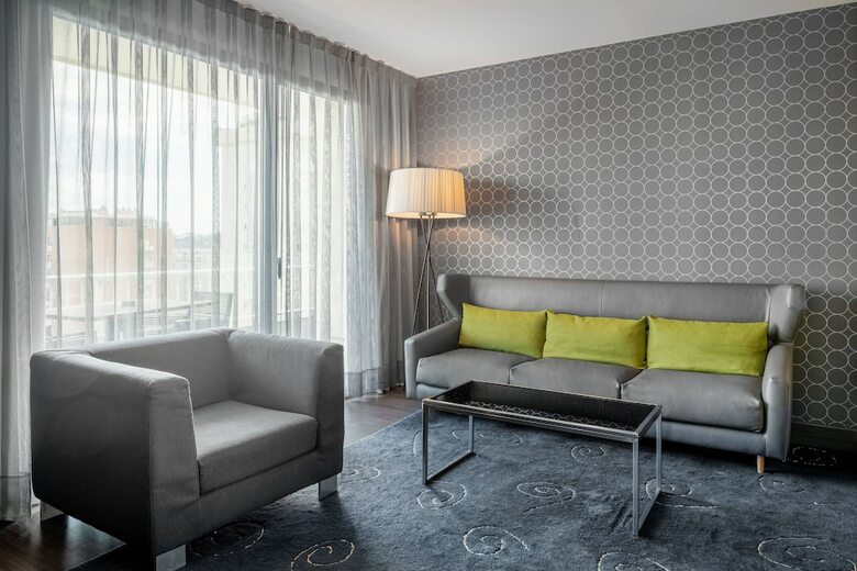 AC Hotel Victoria Suites By Marriott