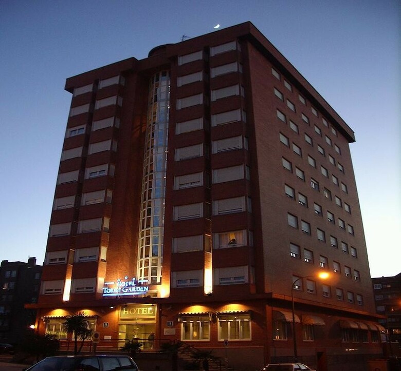 Hotel Silken Torre Garden