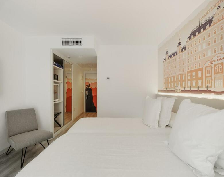 Hotel Dormirdcine Alicante