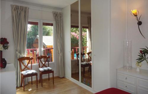 Holiday Home Vileneuve Les Beziers Rue de Parc