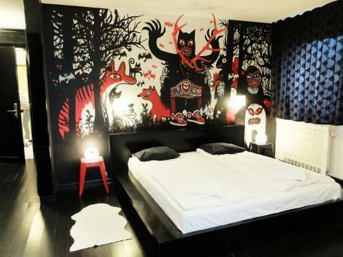 Hostal Lalala Arthotel & Wine Bar
