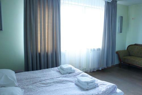 Hostal Lalala Arthotel & Wine Bar