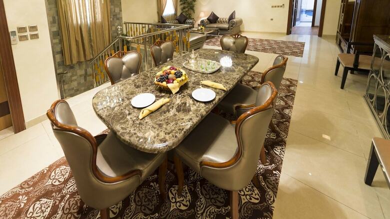 Renz Hotel Apartments