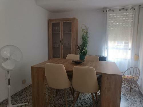 Apartamento Agradable Piso En El Caba�al Cerca de La Playa