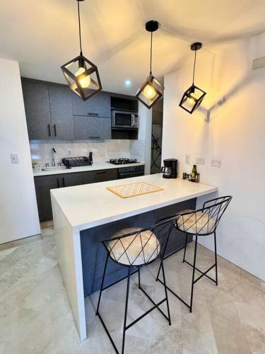 Apartamento En Laureles Con Balc�n