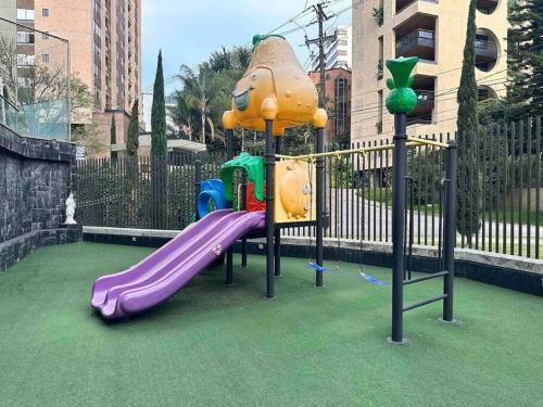 2001 Charming Apartment In El Poblado