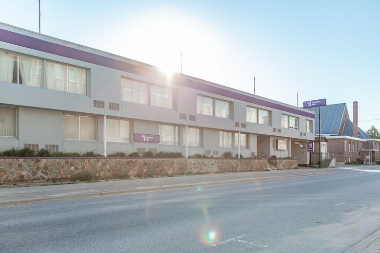 Hotel Howard Johnson North Bay