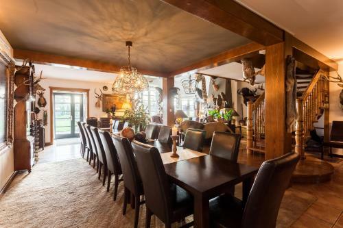 Agroturismo Hubertus Dw�r My?liwski