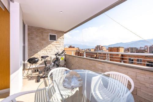 Apartamento Con Servicios Incluidos, Laureles - Medell�n