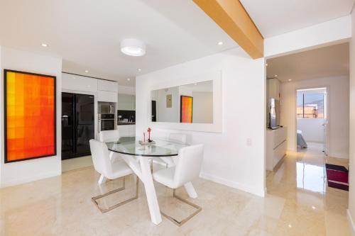 Apartamento Con Servicios Incluidos, Laureles - Medell�n