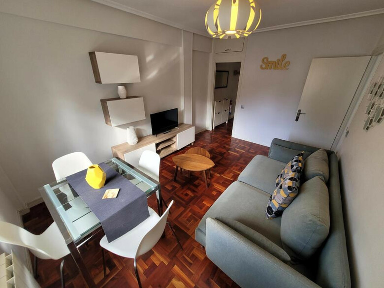 Apartamento Bonito Piso Con Garaje Cerca de Las Playas